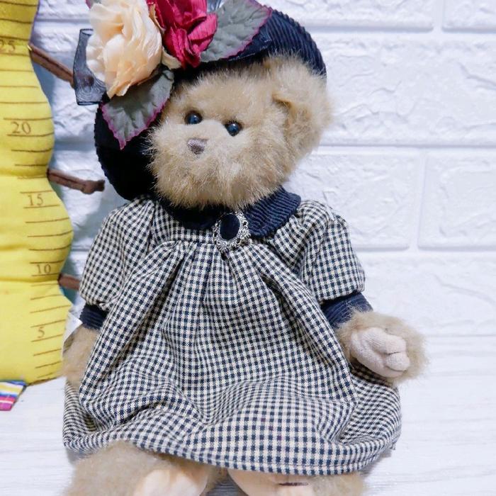 Boneka Bearington Bears Audrey Velvet Checkered Dress Item 1397 14 inch Retired