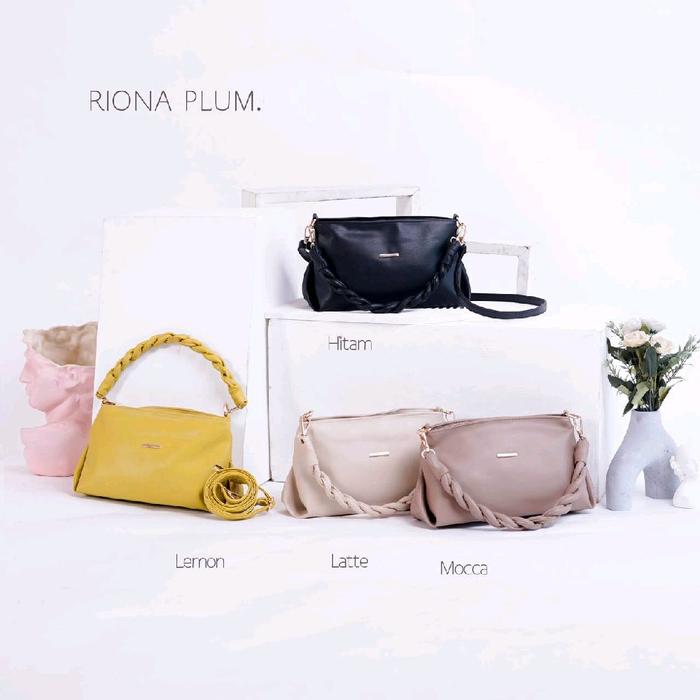 Riona Plum Tas Selempang Wanita Riona Plum Dalam Pilihan Warna Hitam Lemon Latte Dan Mocca