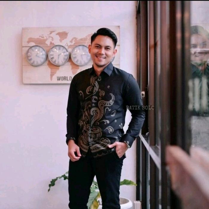 Kemeja batik pria motif kopi hitam moca slimfit lapis furing bahan katun prima solo Katun Nyaman Baj
