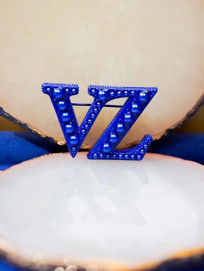 Brooch Vivizubedi Gleam Pearl Clip Model Vivi Zubedi