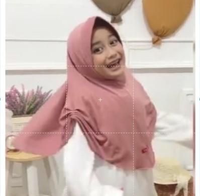JILBAB ANAK MODEL PET SERUT SAMPING / KERUDUNG ANAK 3 - 6 TAHUN HIJAB ANAK JERSEY PREMIUM