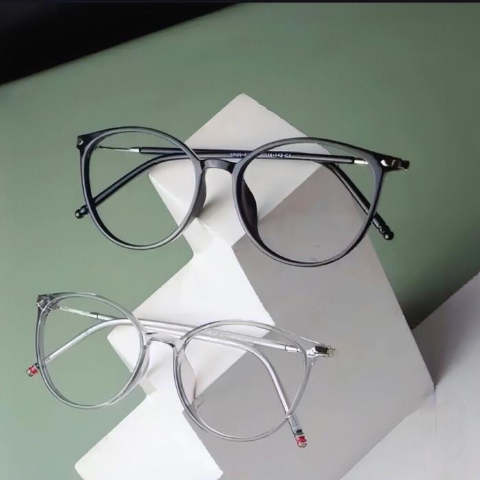 Kacamata Cat Eye Aesthetic – Bikin Wajah Tirus & Kece | Kacamata Photocromic Bluecromic Blueray Lens