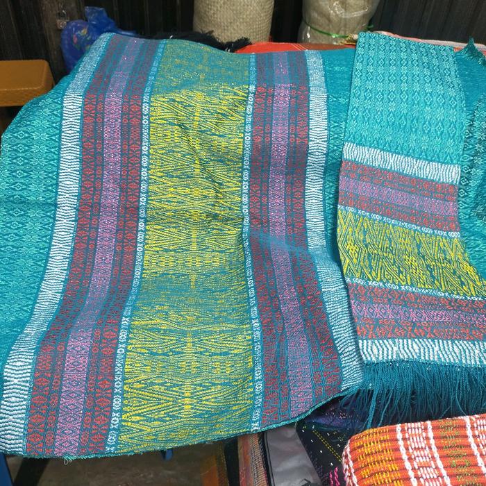 Tumtuman Kristal Siantar set sarung selendang