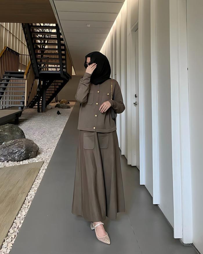 Gonegani Official - Pakaian Wanita Satu Set Rok Ima Set Sweater Pasti Diskon