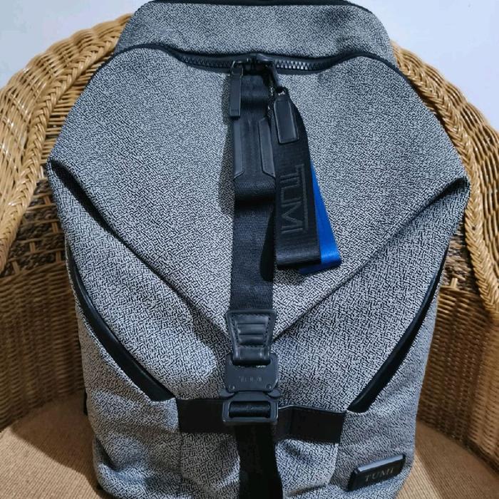 tumi tahoe finch backpack