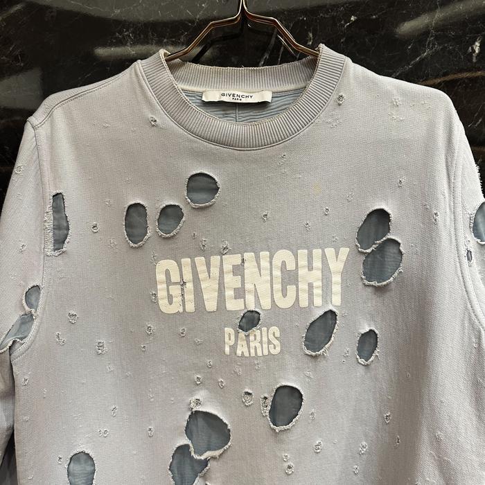 GIVENCHY DESTROYED SWEATER EUROPE BLUE, GARANSI 100% AUTHENTIC