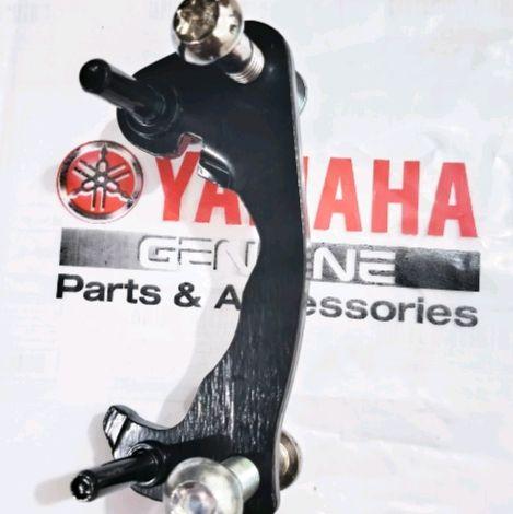 breket kaliper cakram depan Yamaha Mio m3 set baut