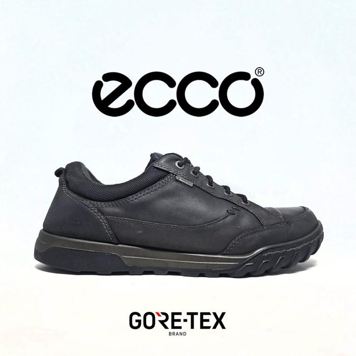 Ecco Sepatu Pria Gore-Tex Hitam dengan Desain Sporty dan Nyaman untuk Aktivitas Sehari-hari