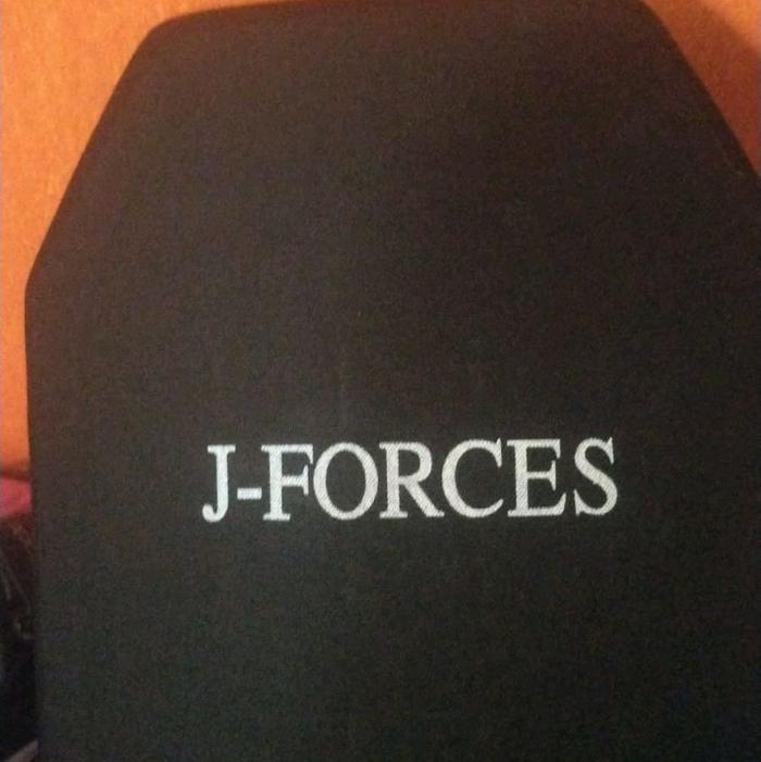 Plat keramik level 4 merk J-Force