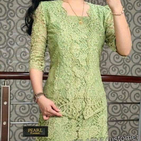 Setelan kebaya kartini Set rok blus brokat renda