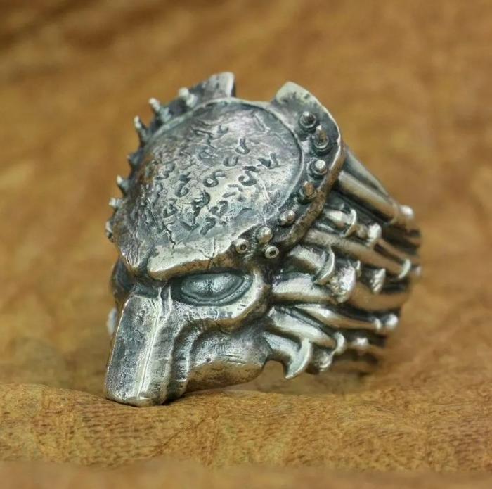 Cincin Pria Helm Predator / Predator Helm Ring Gaya Retro Ukuran Adjustable