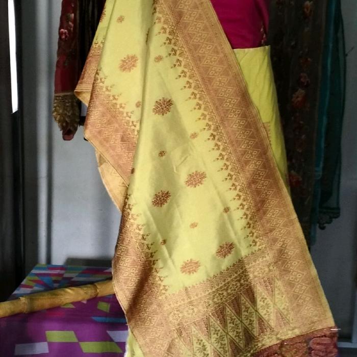 Songket Tabur dan Selendang Tabur