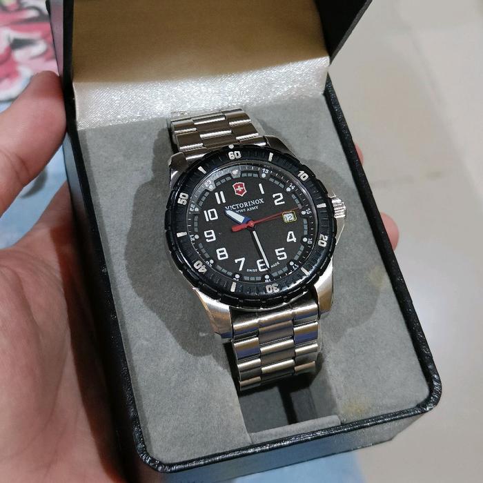 Jam Tangan Pria Swiss Army Victorinox Maverick Sport