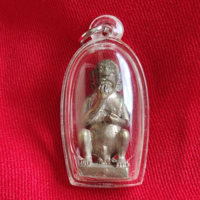 Monk: Kruba Boon Yang Temple: Wat Huay Nam Won Year: 2554 Amulet: Phra sihuhata Additional info: thi