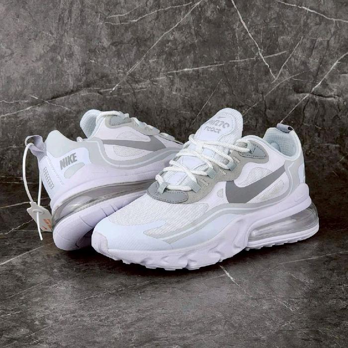 Nike Air Max 270 React Putih Abu-abu Ringan Sepatu Olahraga Pria Wanita Stylish dan Nyaman