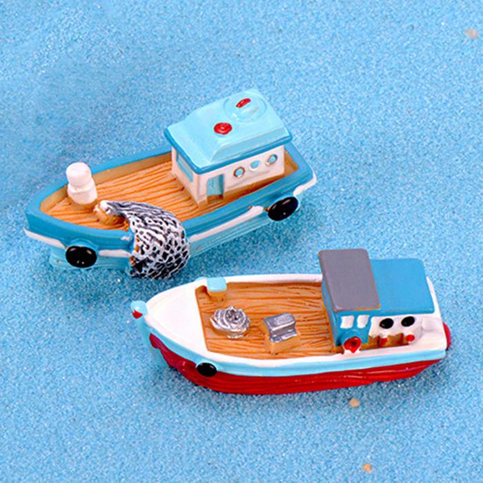 Miniatur Perahu Kapal Laut Hiasan Bonsai Maket Fishing Boat / Ornamen Bahan Resin Pajangan Sensory T