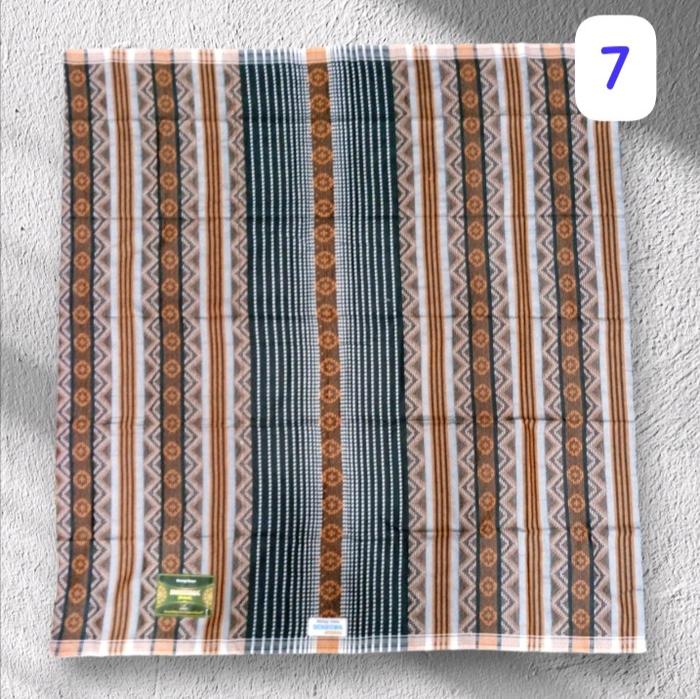 sarung junior benzema pariasi motif dan warna