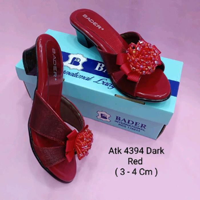 BADER Sepatu Wanita ATK 4394 Dark Red dengan Hiasan Bunga dan Tumit 3-4 Cm Model International Lady