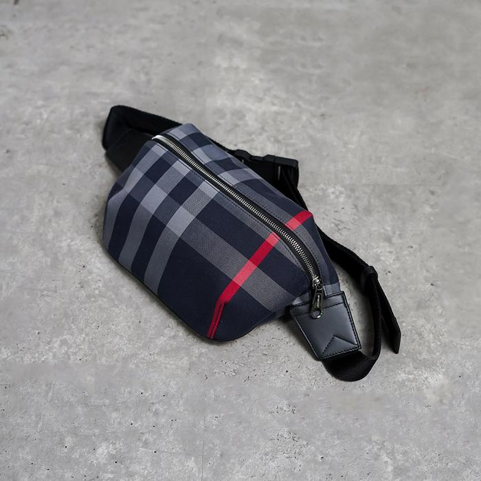 Tas BURBERRY CHECK NAVY SS24 WAIST BAG 100% ORIGINAL - 29X8X15CM