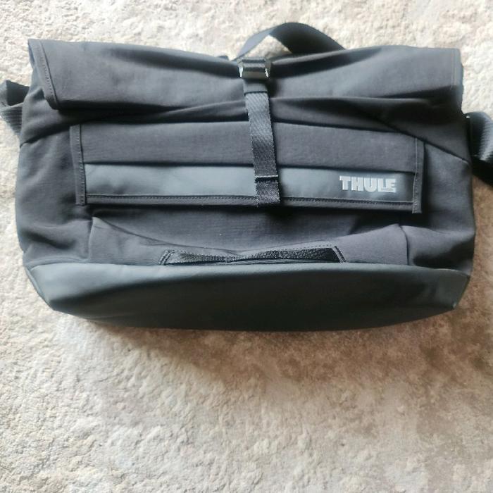 Thule Paramont Crossbody Sling Bag