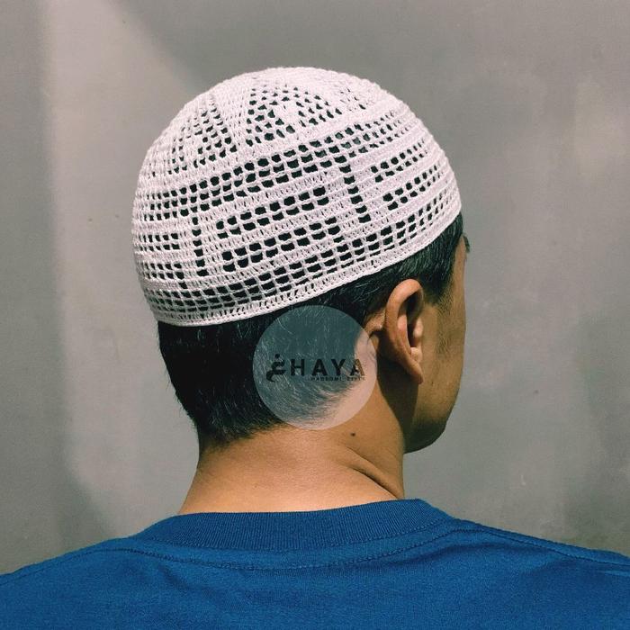 Ghaya Hadromi_Style Peci Rajut Tarim Hadromaut Motif#1 Peci Rajut Lokal Kopiah Songkok Putih Muslim 