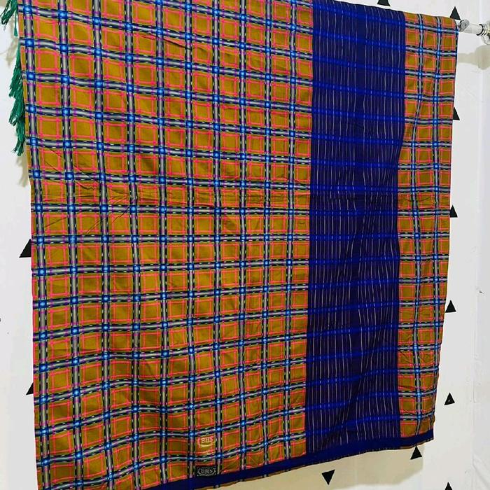 Sarung Bhs Fullsutra Kkr Kbs dengan Desain Kotak-Kotak Warna-warni dan Tassel Hijau