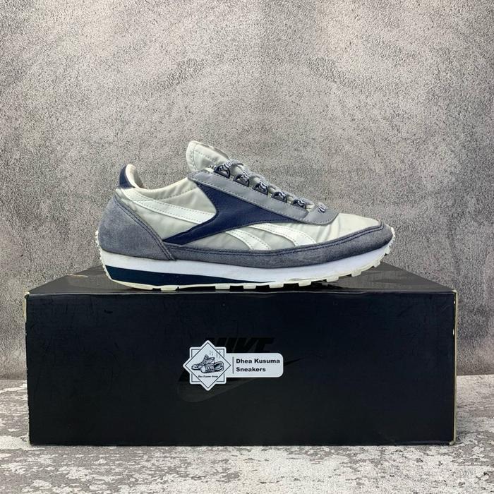 Sepatu Second Reebok Aztec Grey/Navy Size 39 insole 25 cm Original Guarantee 100%