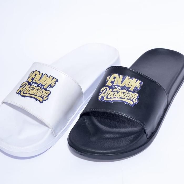 Sandal slop enjoy pria/wanita original sandal santai anti slip sandal bermotif sistem upper lo k tan