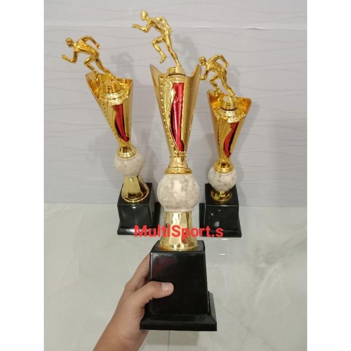 PIALA TROPHY LARI MARATHON 1 PC B.NEW