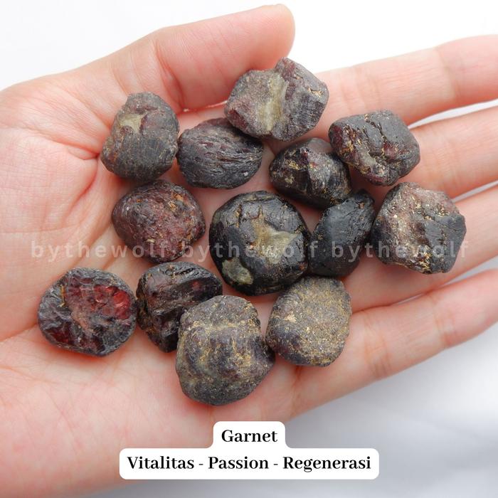 Tarotbythewolf - Rough Garnet - Bahan Batu Alam Garnet