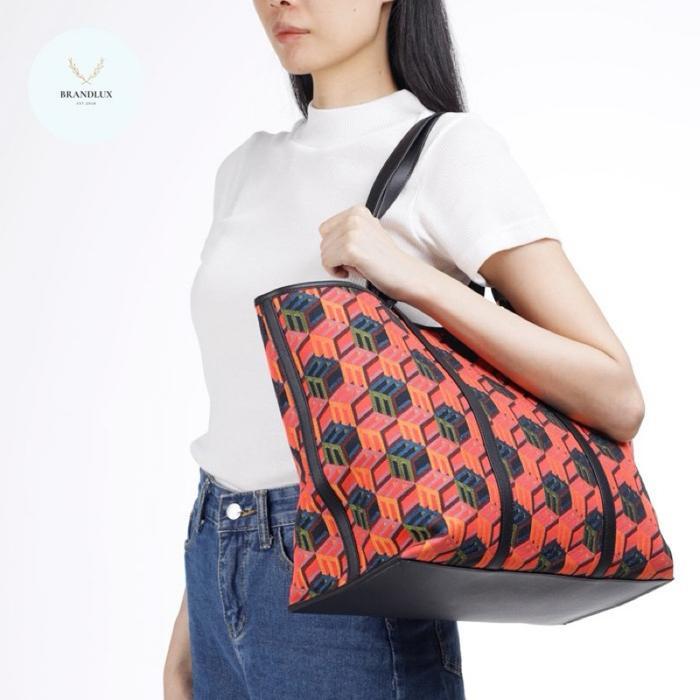 MCM MEDIUM CUBIC MONOGRAM SHOPPER TOTE BAG IN BLACK MULTICOLOR  POUCH