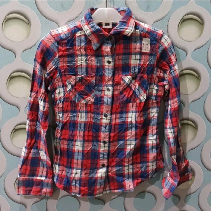 KEMEJA FLANNEL WANITA UNIQLO SIZE S KWR002