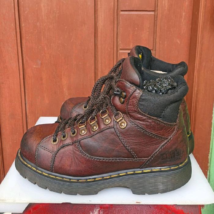 sepatu dr martens industrial steeltoe 42/26,5