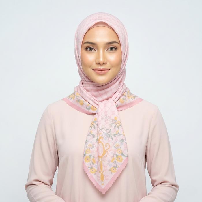 Wulang Narawangsa Hijab Segi Empat Flamingo Era Pink | Kerudung Segi Empat | Hijab Motif Segi Empat 