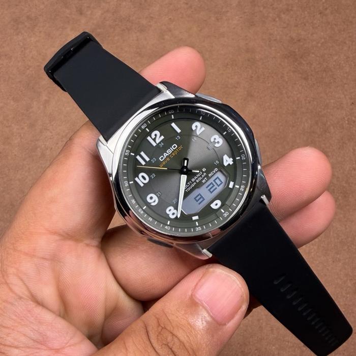 JAM TANGAN PRIA CASIO WAVE CEPTOR MULTIBAND 6 TOUGH SOLAR WVA M630