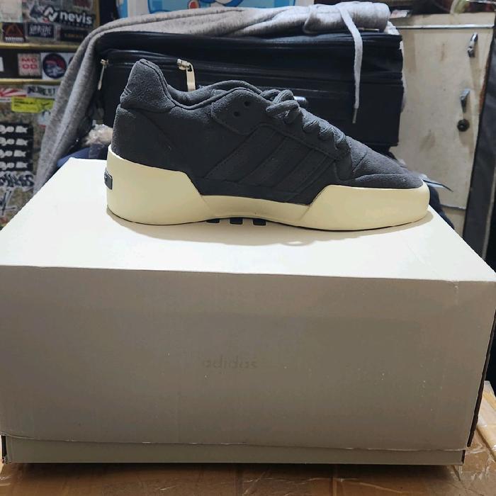 sepatu kulit suede with box size 40