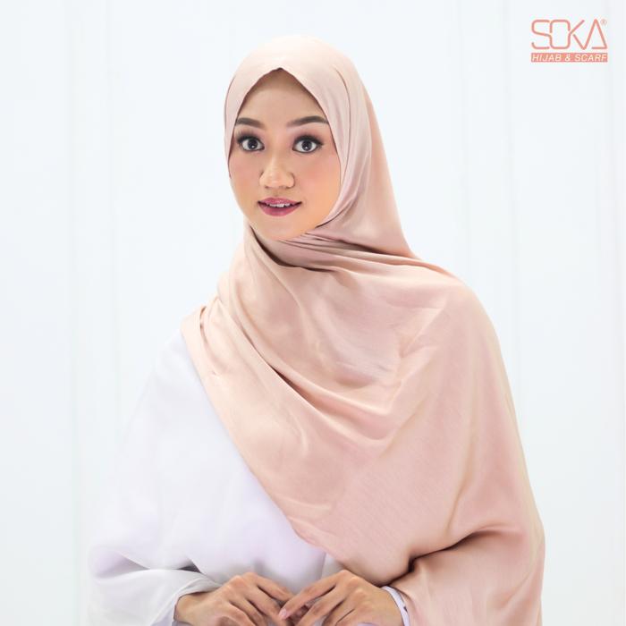 Soka Wear - Hijab Pashmina Shimmer Silk Premium Latte