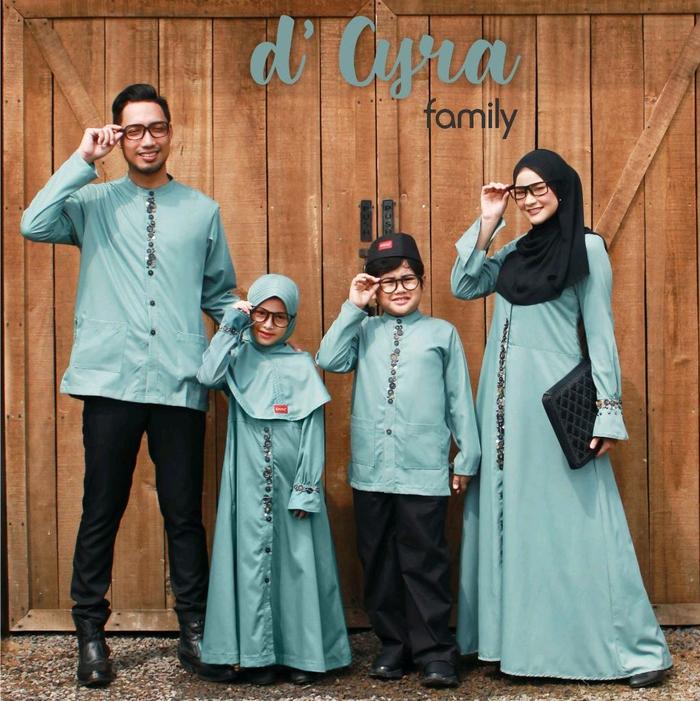 Dannis sarimbit d'Cyra - abaya couple