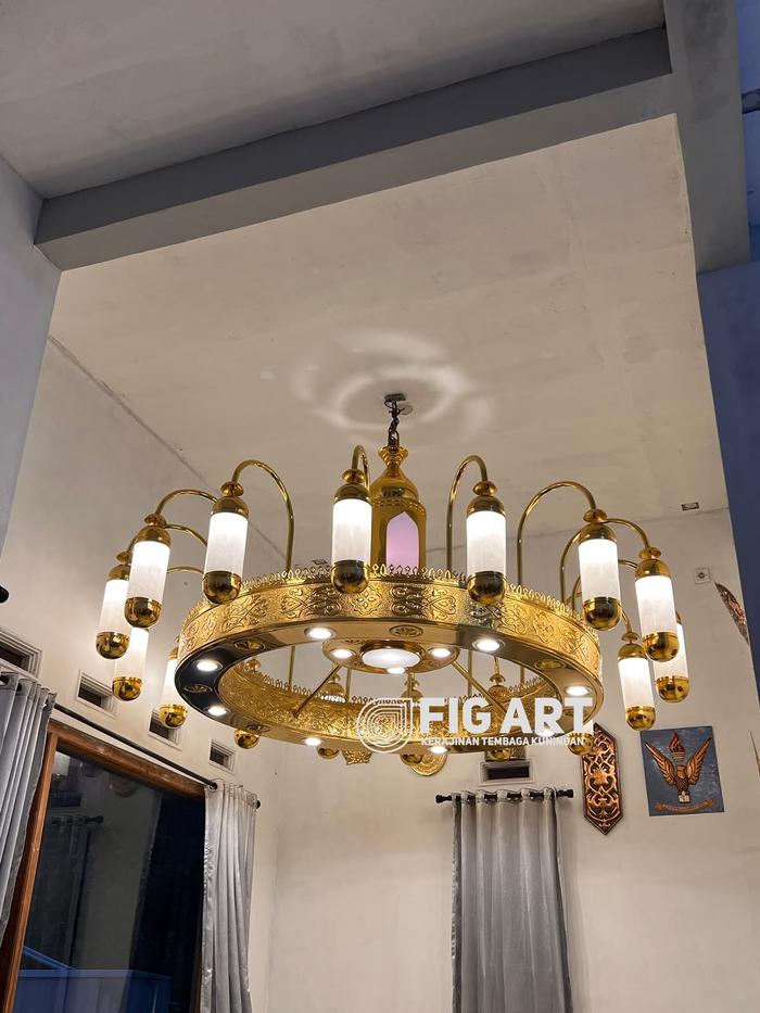 Lampu Gantung Masjid Nabawi Kuningan