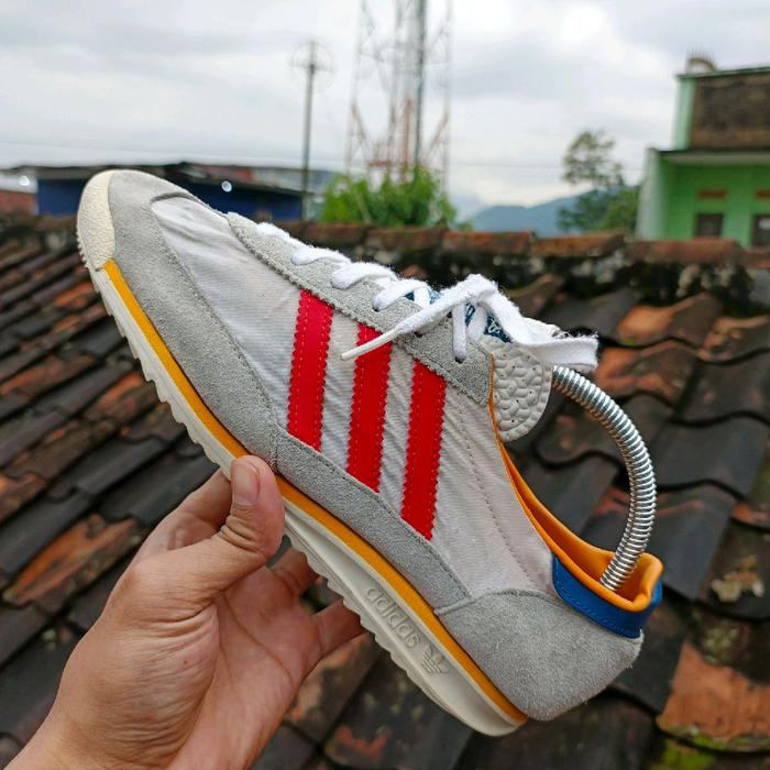 sepatu SL 72 strip orange vintage