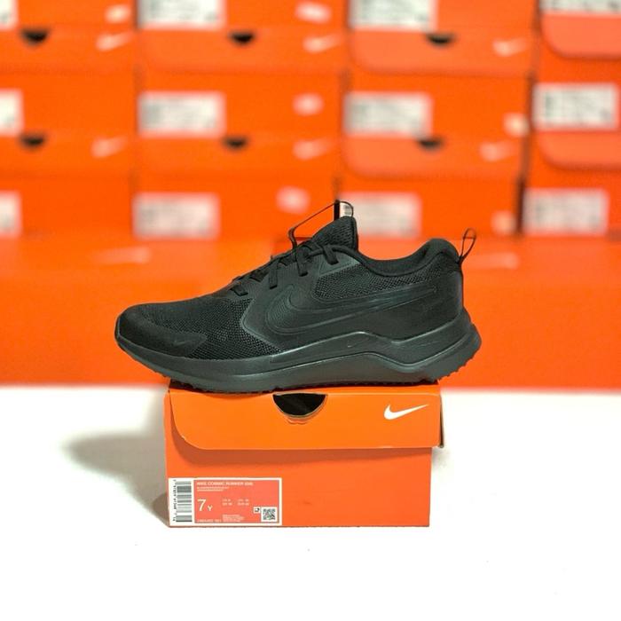 SEPATU FULL HITAM NIKE COSMIC RUNNER BLACK ORIGINAL (HM442 001)