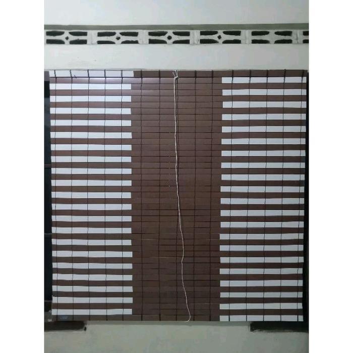 kerey tirai gulung outdoor bahan PVC motif belang lengkap tali penggulung