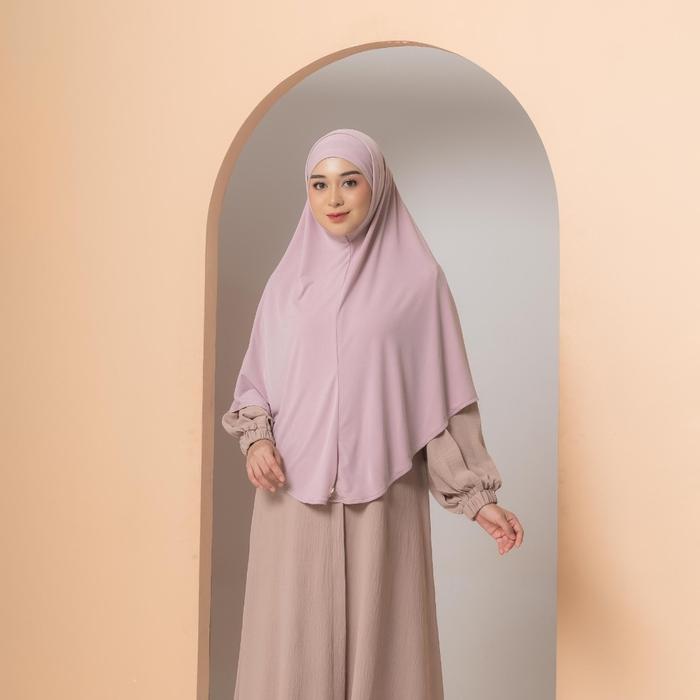 Naraya Bergo Leyana Syari