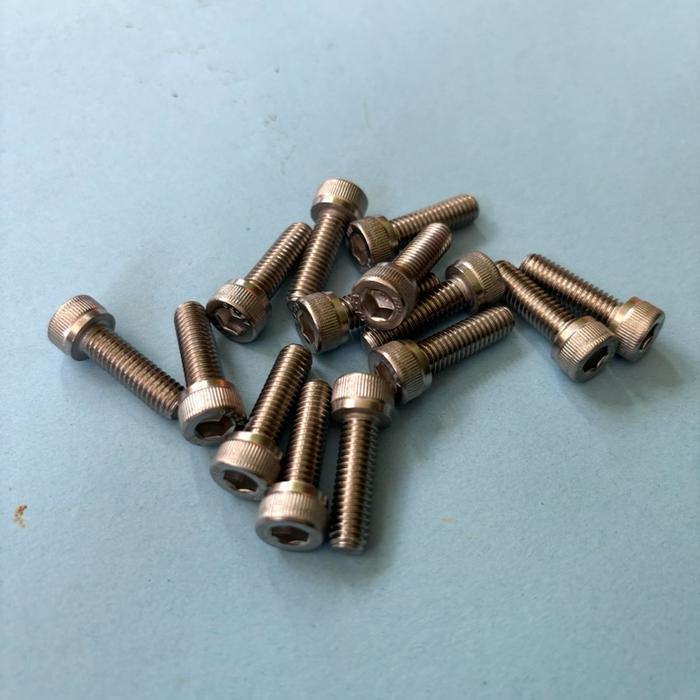Baut L stainless tutup kipas Vespa
