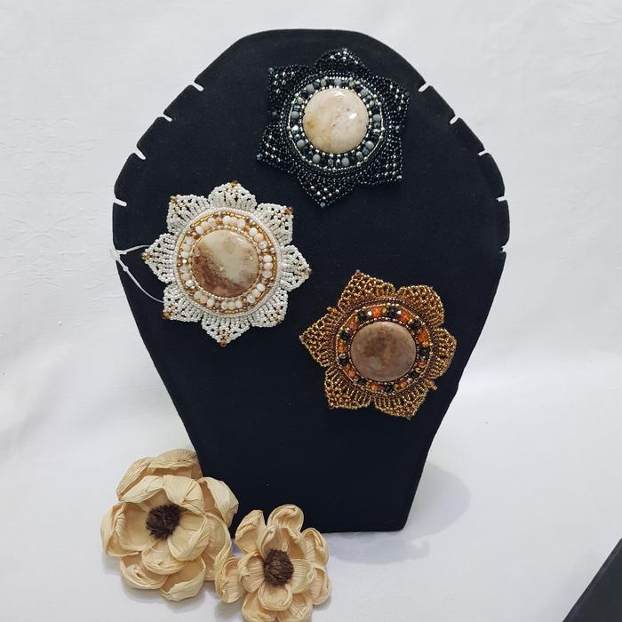 Bross Jilbab / Bross Bunga / Ayumi Bross