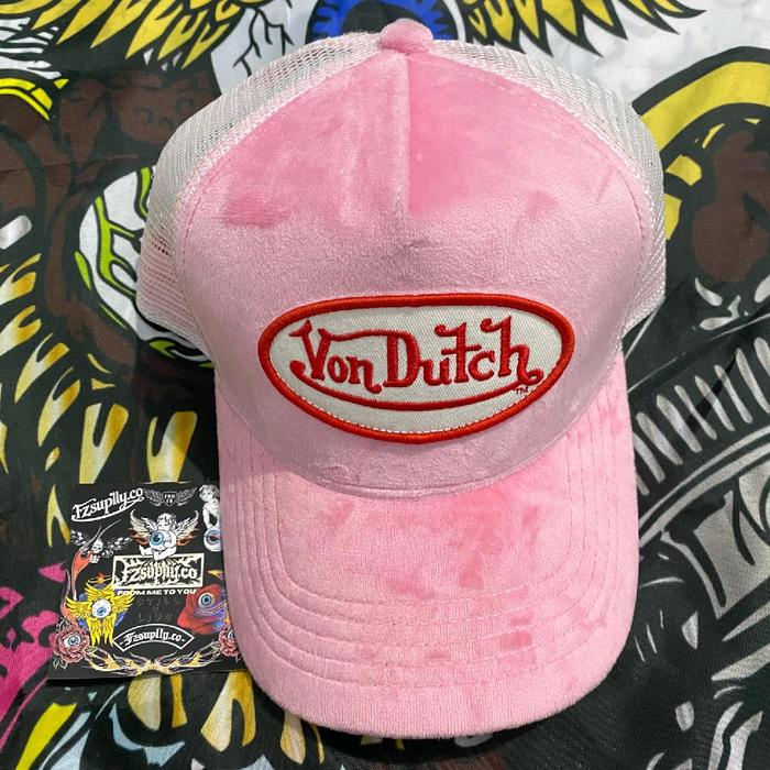 Von Dutch Pink Crush Velvet Trucker Hat