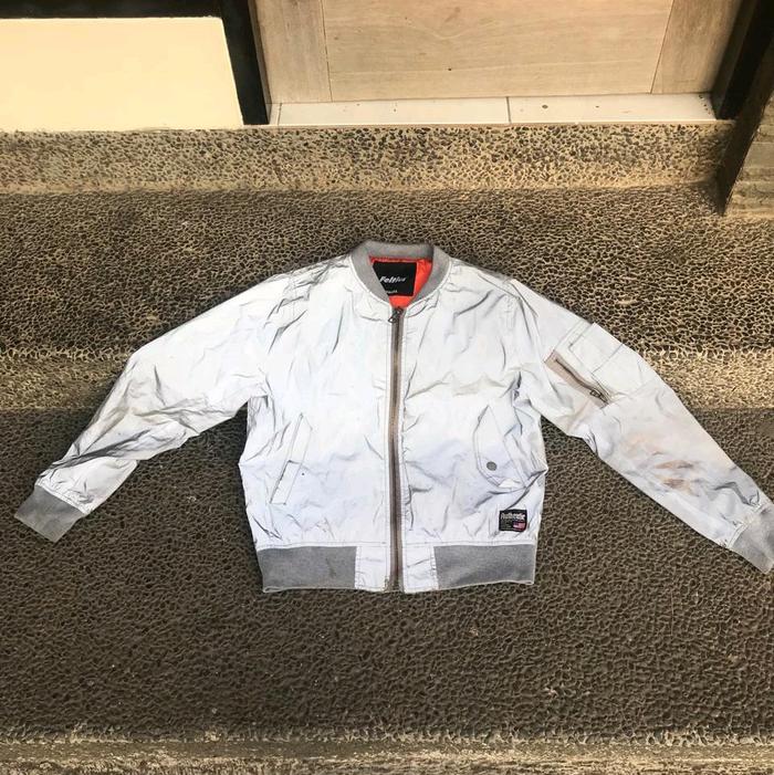 bomber nyala feltics bahan reflektif