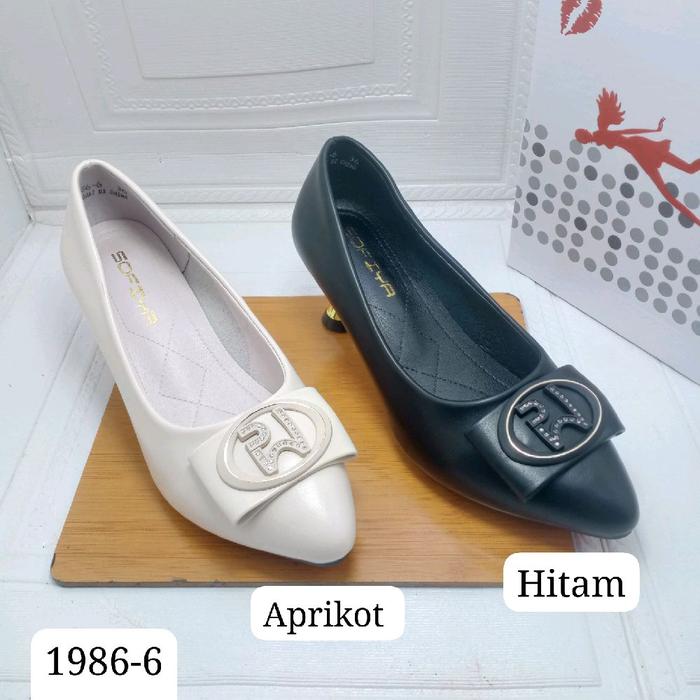 1986-6 sepatu heels wanita import sofiya