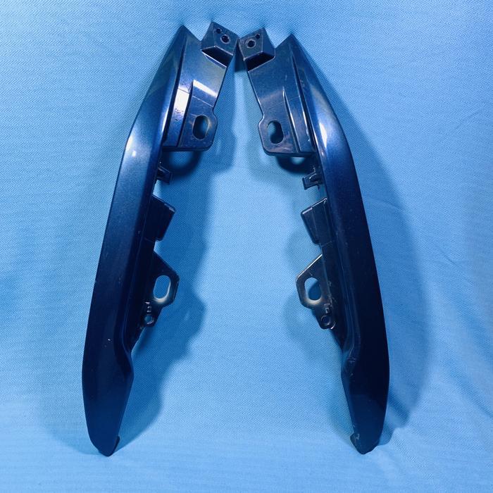 Body Behel Pegangan Jok Belakang New Vixion LED BK8 th 2017-2021 Biru L1
