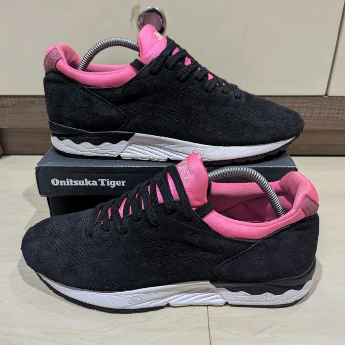 sepatu asik asik gel size 43